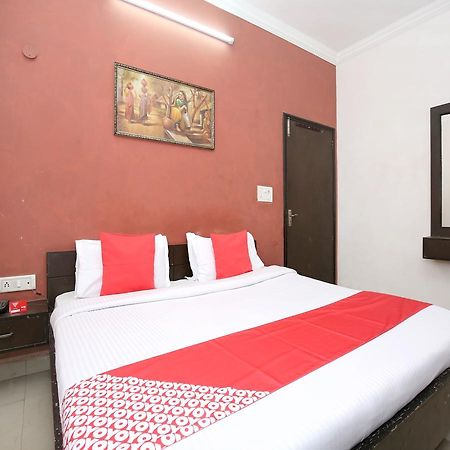 Oyo 12972 Hotel Krishna Castle 阿姆利则 外观 照片