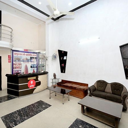 Oyo 12972 Hotel Krishna Castle 阿姆利则 外观 照片