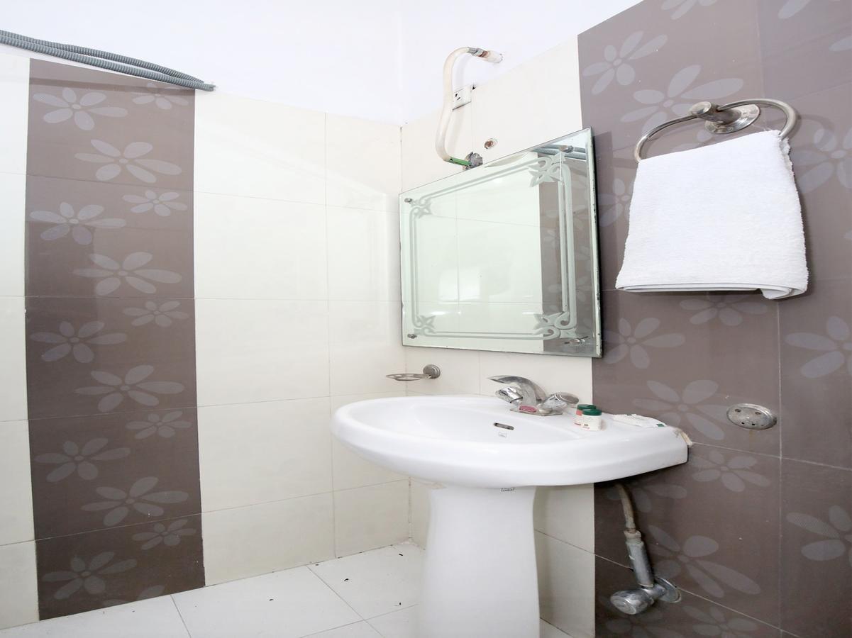 Oyo 12972 Hotel Krishna Castle 阿姆利则 外观 照片